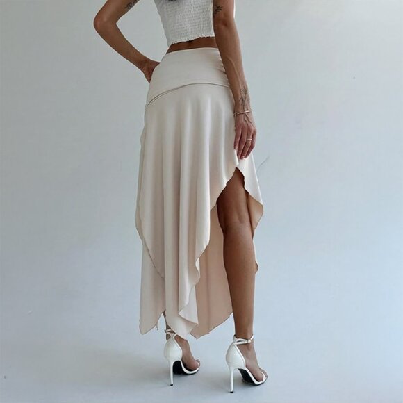 Asymmetrical Apricot Maxi Skirt with Ruched Waist and Slit Detail - Picture 4 of 8